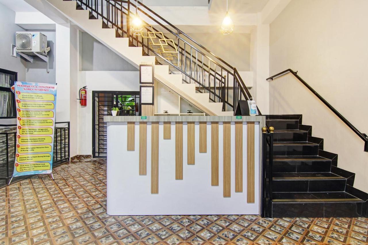 Oyo 90704 Nabila Residence Syariah Padang  Exterior photo
